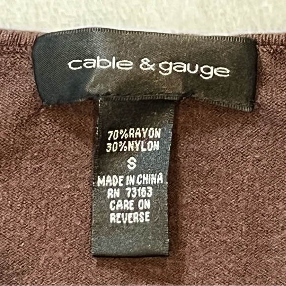 Cable & Gauge brown button-up sweater cardigan. 3/4-sleeve. Size Small. - Picture 5 of 6